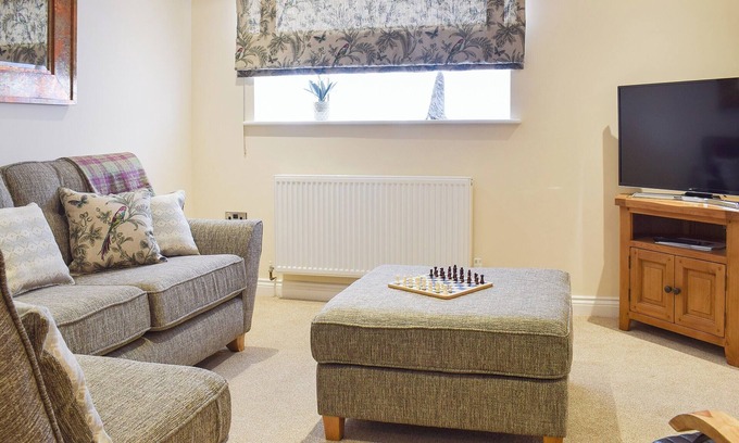 Aislaby Cottage | Cozy 2 Bedroom Retreat in Sleights, Near Whitby