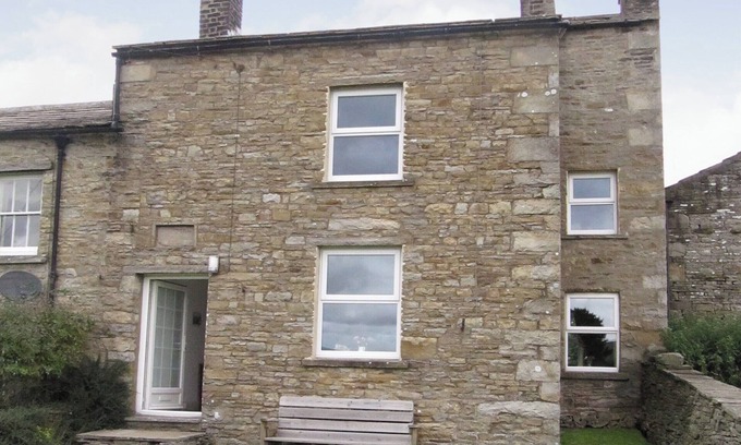 Hawes Cottage | Perfect 2-Bedroom Retreat in Sedbusk, Near Hawes