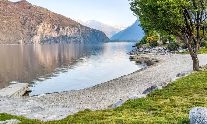 Dubino Apartment | Explore Family-Friendly 2 Bedroom Stay in Dubino