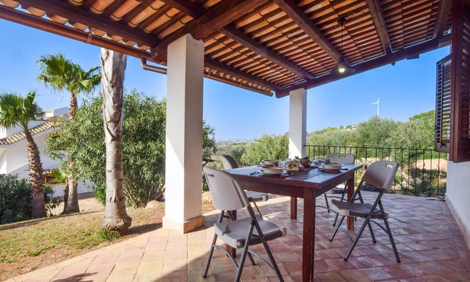 Marsala Apartment | Cozy 2 Bedroom Getaway in Scenic Marsala with Ocean Views