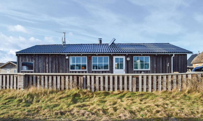 Fjand Badeby House | Cozy 2-Bedroom Retreat with Oceanview in Ulfborg