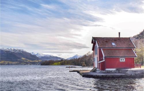 Vindafjord House | Inviting Home in Lensvg with High-Speed Ethernet Access