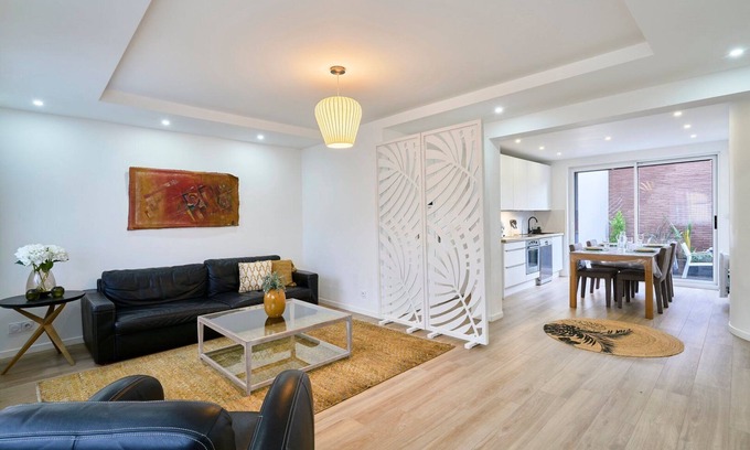 Marcq-en-Baroeul Apartment | Comfortable 2 Bedroom Apartment with Courtyard at Croisé Laroche