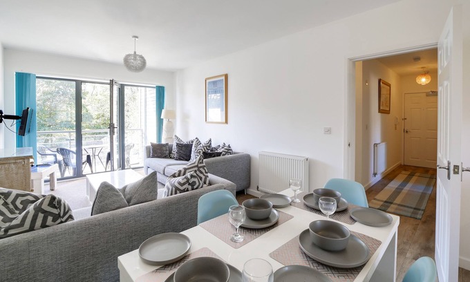 Charlestown Apartment | Exceptional 2 Bedroom Apartment with Balcony and Kitchen