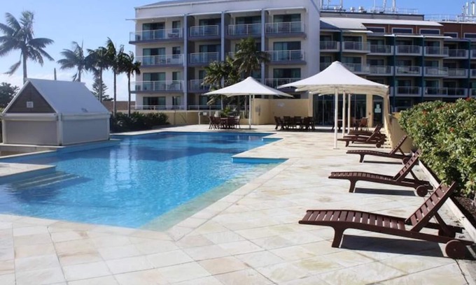 The Entrance Hotel | Two-Bedroom Apartment at Oaks Resort with Pool & Kitchen