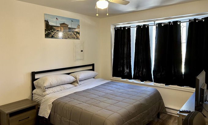 Manayunk Apartment | Spacious 2 Bedroom Apartment for Up to 8 Guests!