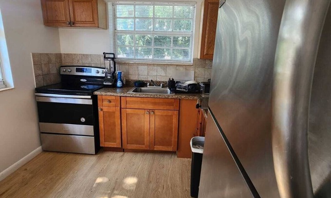 West Little River Apartment | Child-Friendly Vrbo Property: Your Perfect Family Getaway