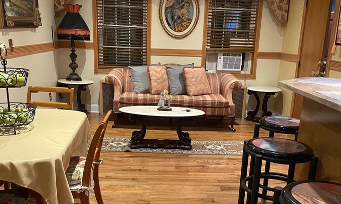 Union City Apartment | Ideal 2 Bedroom Apartment with Easy NYC Access & Spa