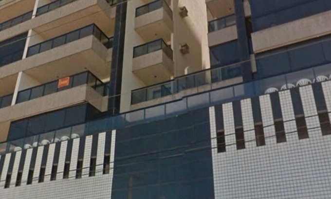 Praia do Morro Apartment | Cozy 2 Bedroom Apartment in Praia Center Mall Building