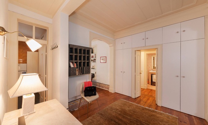 Sao Jose Apartment | Top-Rated 2 Bedroom Apt with Patio by Liberdade Avenue
