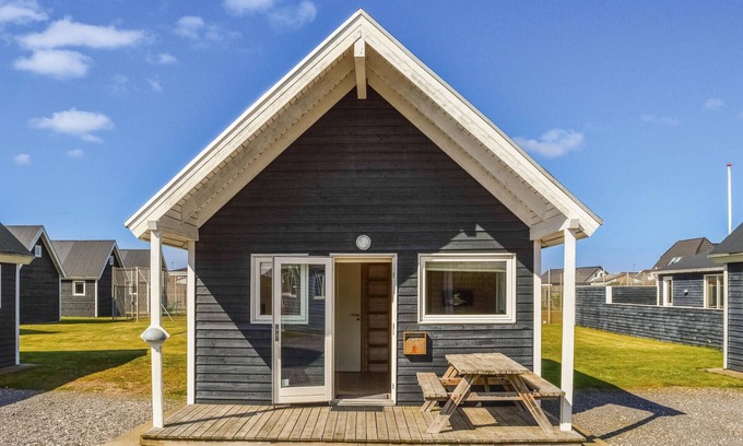 Thyboron House | Cozy 2 Bedroom Stay in Thyborøn with Oceanfront Views