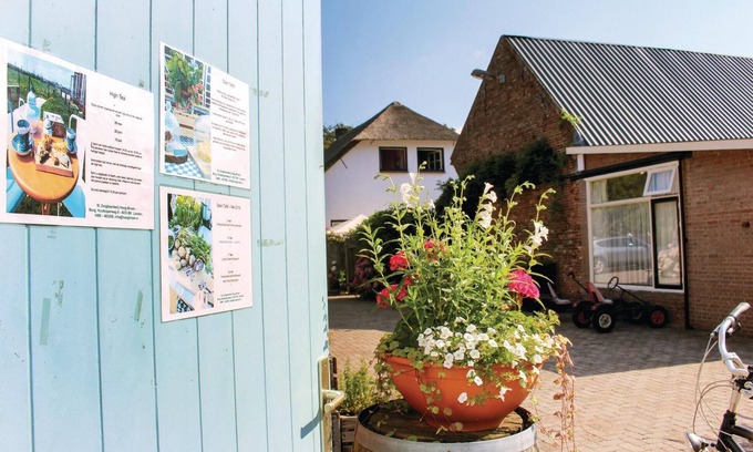 Ommeren House | Charming Vacation Home for 4 in Betuwe Orchard Retreat