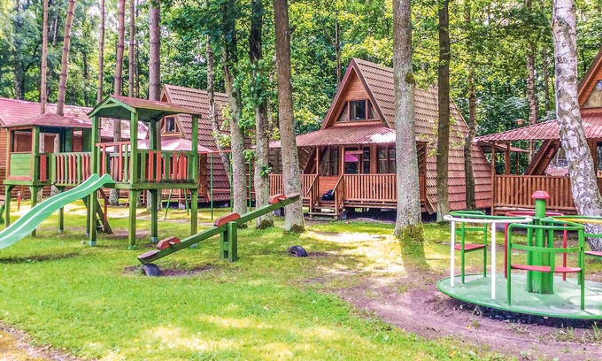 Lukecin House | Cozy 2 Bedroom Escape in Lukecin with Ocean Views