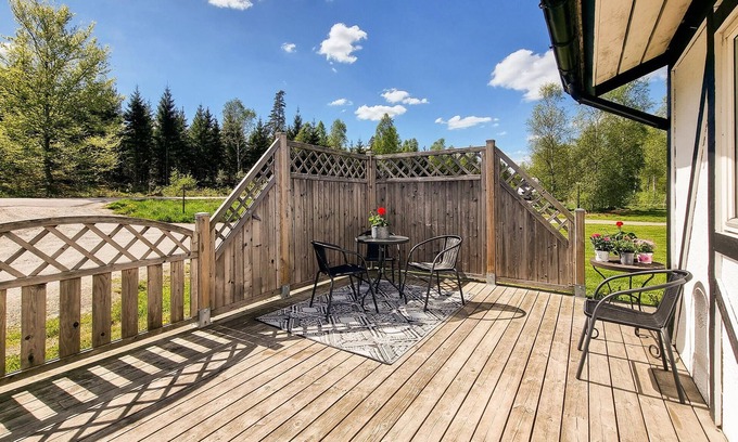 Floda Apartment | Rustic Cottage Escape Near Forest and Lakes with Spa Access