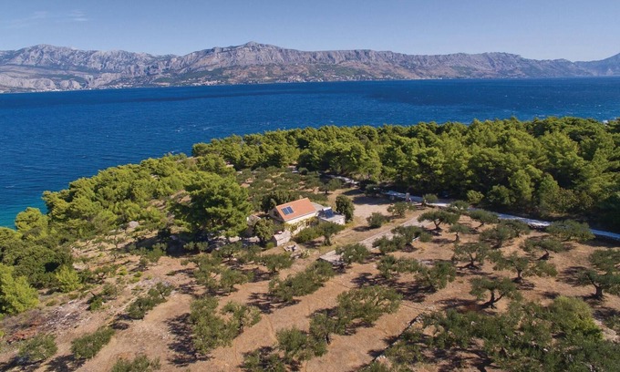 Praznica House | Unforgettable Views of Sea and Mountains Await You