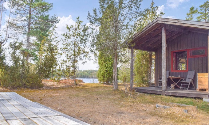 Aurskog-Holand House | Cozy Cottage by Mangesjøen: Spa, Breakfast & Lake Views