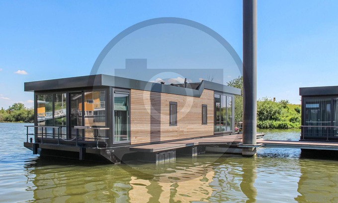 Ohe en Laak Boat Rental | Beautiful Houseboat with Incredible Water Views & Great Amenities