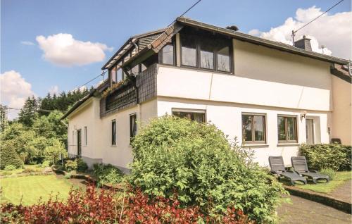 Duppach Apartment | Cozy Apartment in Duppach with Kitchen & Family-Friendly Amenities