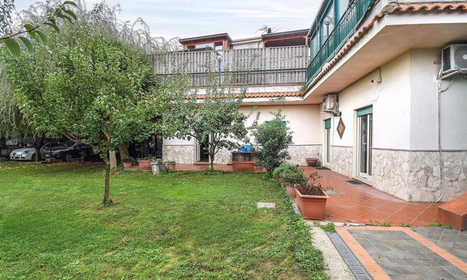 Zona Ospedaliera Apartment | Relaxing Vacation Home with Spa & Pet-Friendly Amenities