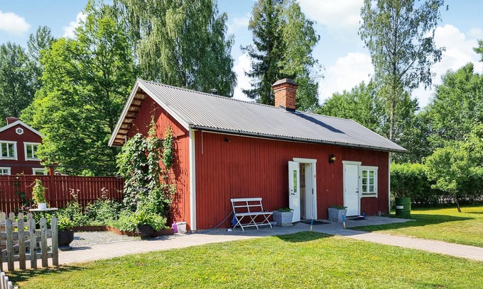 Jarle Apartment | Inviting Stay by Järleån with Spa and Breakfast Included