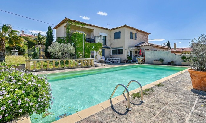 Carry-le-Rouet House | Discover a Unique Vacation Home with Pool and Family Amenities