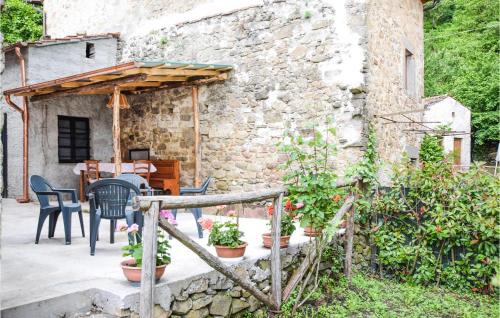 Bagni di Lucca House | Pet-Friendly Retreat in Bagni Di Lucca with Kitchen