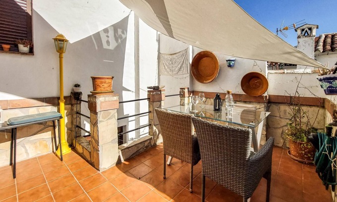 Grazalema House | Enjoy a Cozy Getaway with Spa and Pet-Friendly Amenities
