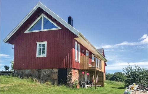 Odensjo House | Welcoming 2 Bedroom Home in Lidhult for Family Getaways