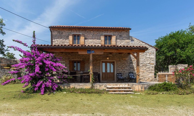 Kaldanija House | Relaxing Retreat: Enjoy a Family-Friendly Getaway in Istria