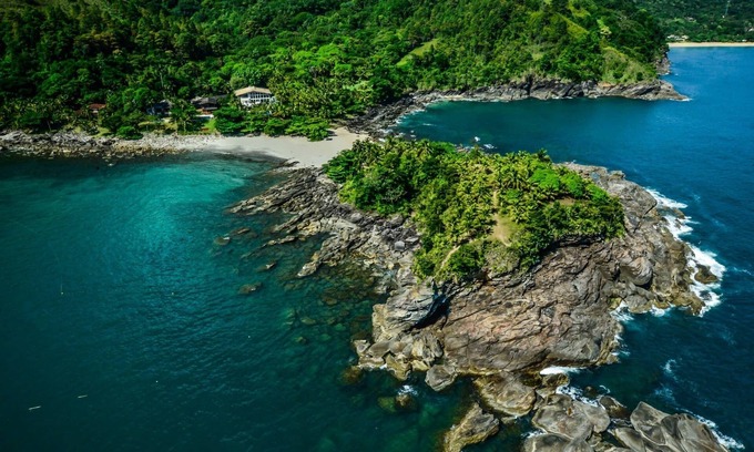 Boicucanga Beach Ski Chalet | 2-bedroom house in a gated community on Boiçucanga beach