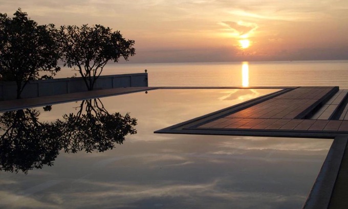 Khanom Apartment | Oceanfront 2-Bedroom Condo at Khanom Beach - Rated 9.4