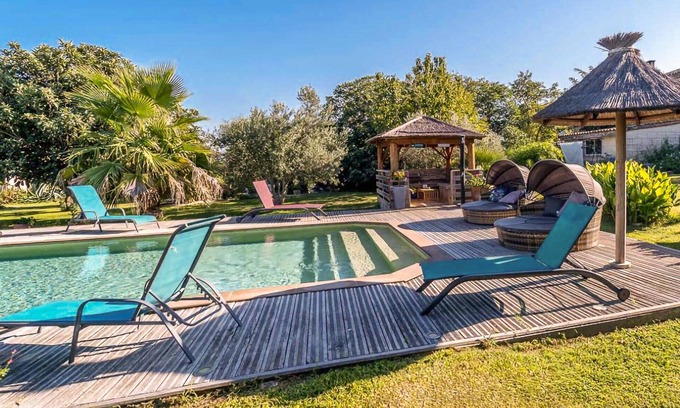 Codognan Apartment | Cozy Apartment with Pool Access and Family-Friendly Amenities
