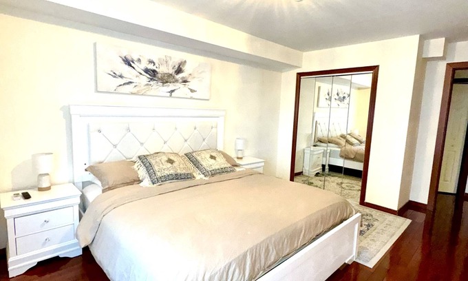 Brooklyn Apartment | Stylish 2 Bedroom Apartment in Vibrant New York City