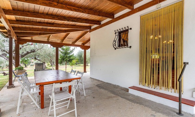 Morro dʼOro House | Idyllic Cottage with Countryside Views and Spa Amenities