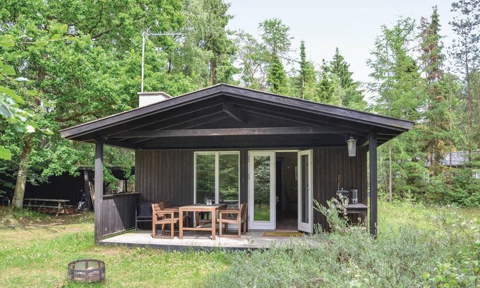 Frederiksvaerk House | Charming Cottage with Ocean View and Spa Amenities