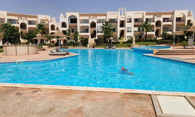 Nuweiba Apartment | Scenic Pool View Chalet with Ocean and Spa Amenities