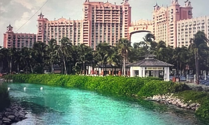 Paradise Island Condo | 2-bedroom premium lock-off in Harborside Resort @ Atlantis, 2 kitchens, 2 W/Dry