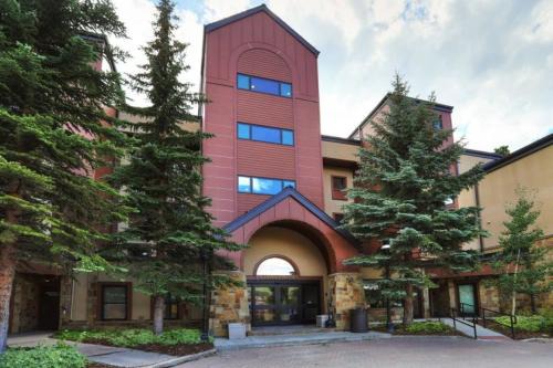 Peak 9 Apartment | 2 Bedroom Ski-In, Ski-Out Condo At The Village At Peak 9