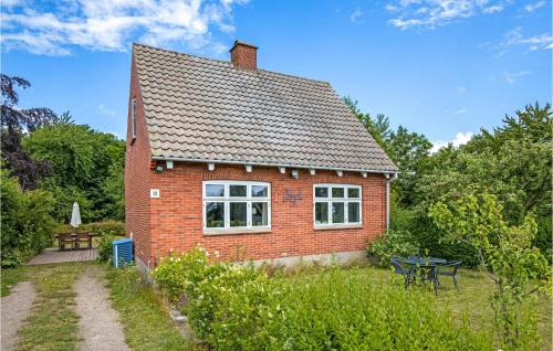 Ronne House | Cozy Retreat in Rønne with Free Wifi for Families
