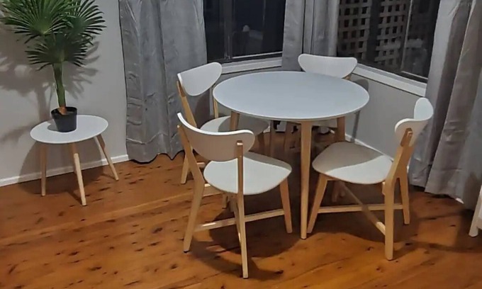 Oak Flats Apartment | Stylish 2 Bedroom Retreat with Entertainment Area