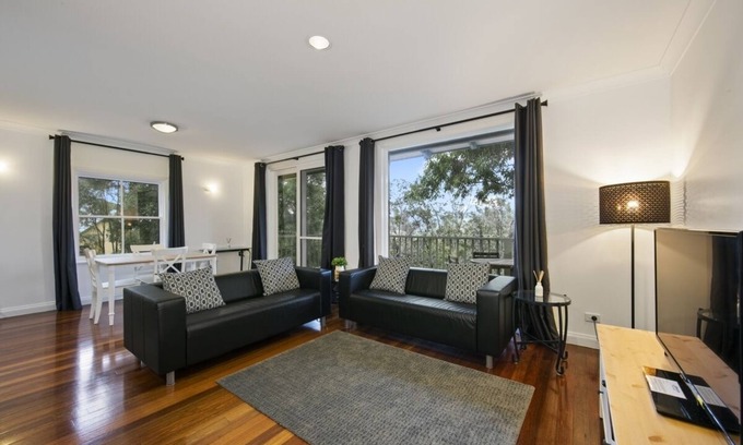 Pokolbin Villa | Guest Favorite 2 Bedroom Villa at Cypress Lakes Resort