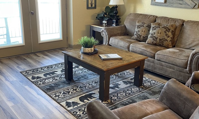Pigeon Forge Condo | Scenic 2 Bedroom Retreat with Mountain Views in Pigeon Forge