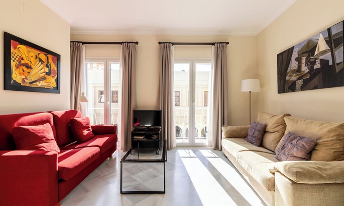 Historical Center Apartment | Inviting 2 Bedroom Retreat in Central Location - Rated 9.8