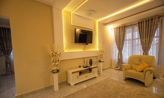 Sekondi-Takoradi Apartment | 2 bedrooms apartment, 4 guests, Starlink WiFi, DSTV, Netflix, free parking