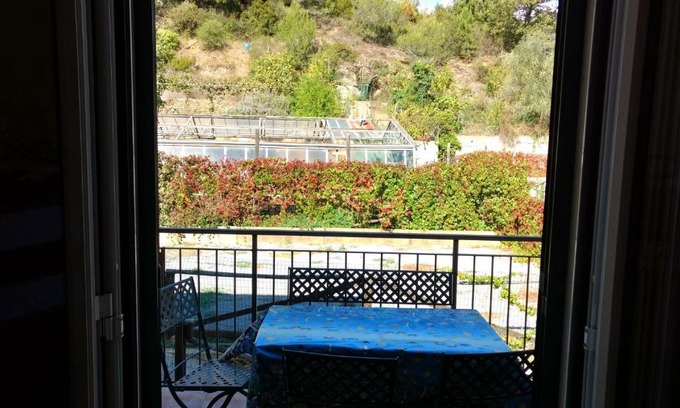 Villanova d'Albenga Apartment | Cozy 2-Bedroom Apartment with Balcony Near Villanova d'Albenga