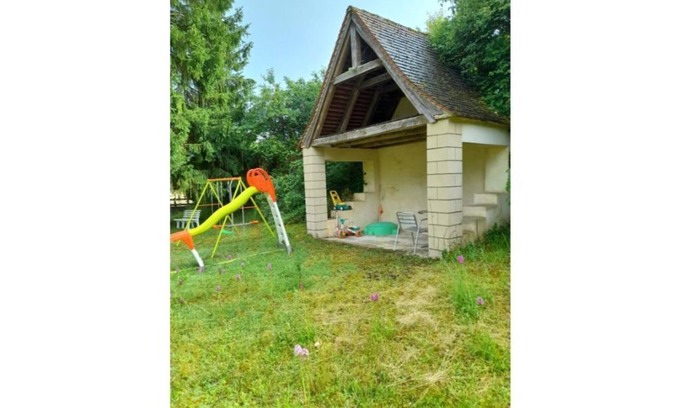 Saint-Cyprien House | Idyllic Retreat in Green Oasis of Périgord Noir