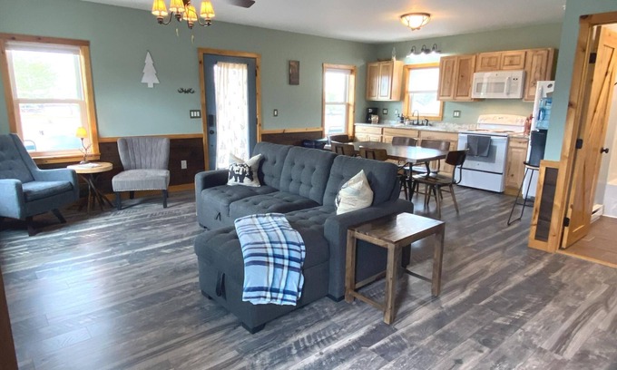 Benezette Cabin | Charming 2-Bedroom Retreat Near Visitors Center, Rated 9.6