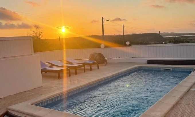 Obidos House | Private Pool Retreat with Ocean Views Near Óbidos