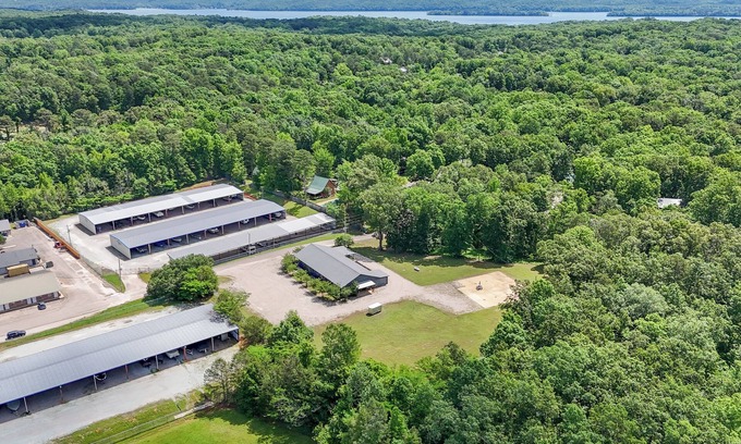 Counce House | Top-Rated 2 Beds & 1 Bath Near State Park - Pet Friendly!