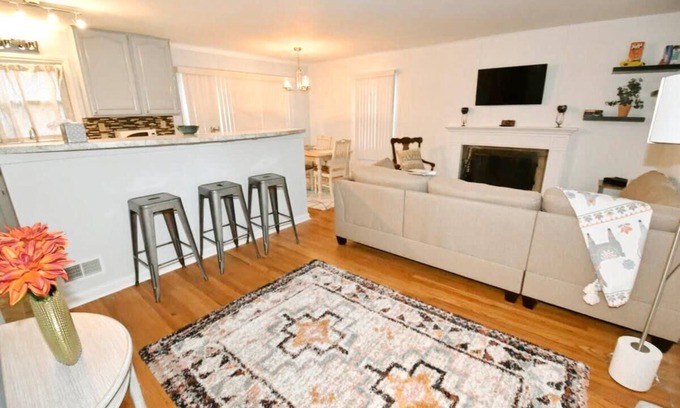 Wooded Estates House | Perfectly Located 4 Bedroom Home Near ND - Family Friendly